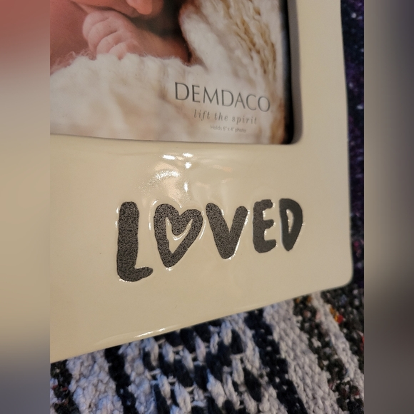 🛒🛍️💥Nwot demdaco adorable loved picture frame ceramic 4×6 picture - Picture 6 of 7